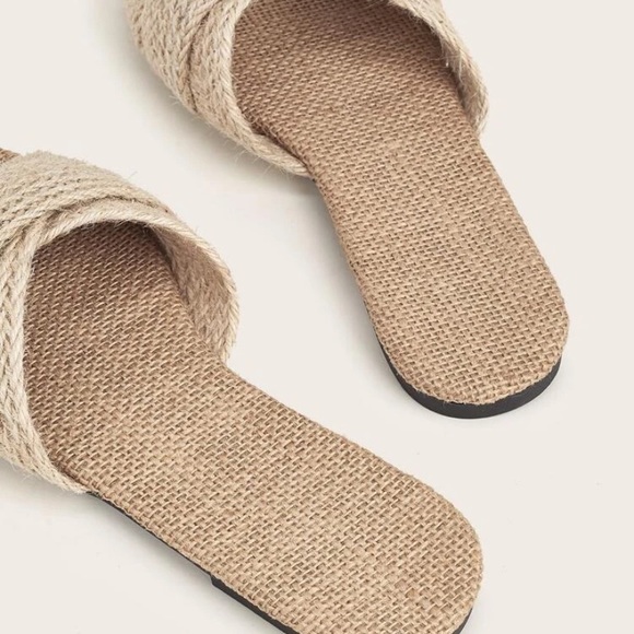 Tan Woven Sandals Size 6 Brand New! - Picture 4 of 5